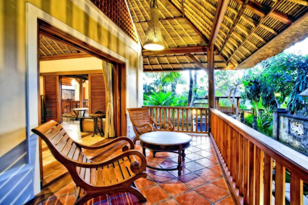 Villa Kharista Canggu Rum bild