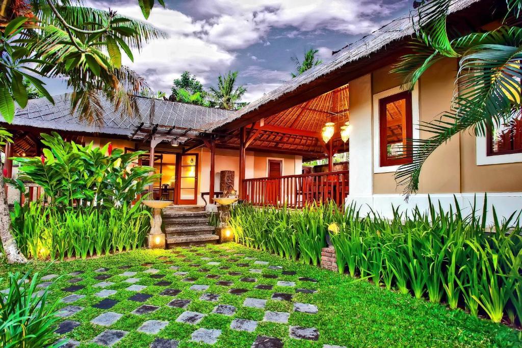 Villa Kharista Canggu Rum bild